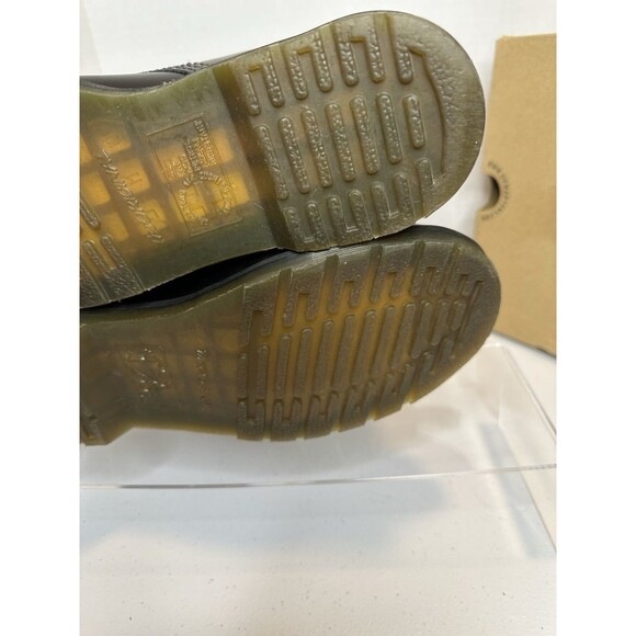 Dr. Martens Women’s Black Boots Model 1460W Size 8 Slight Scuffing Air Walk - Picture 6 of 11